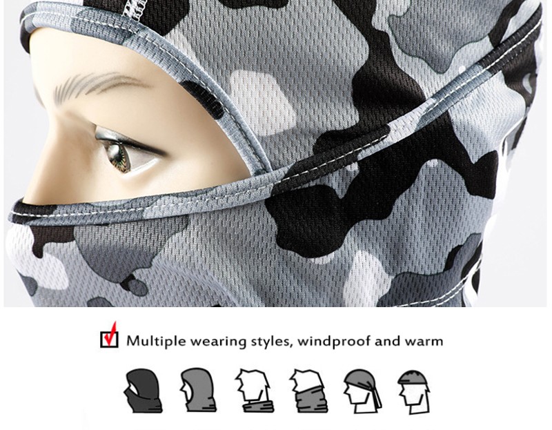 Cagoule ninja camouflage sur le visage