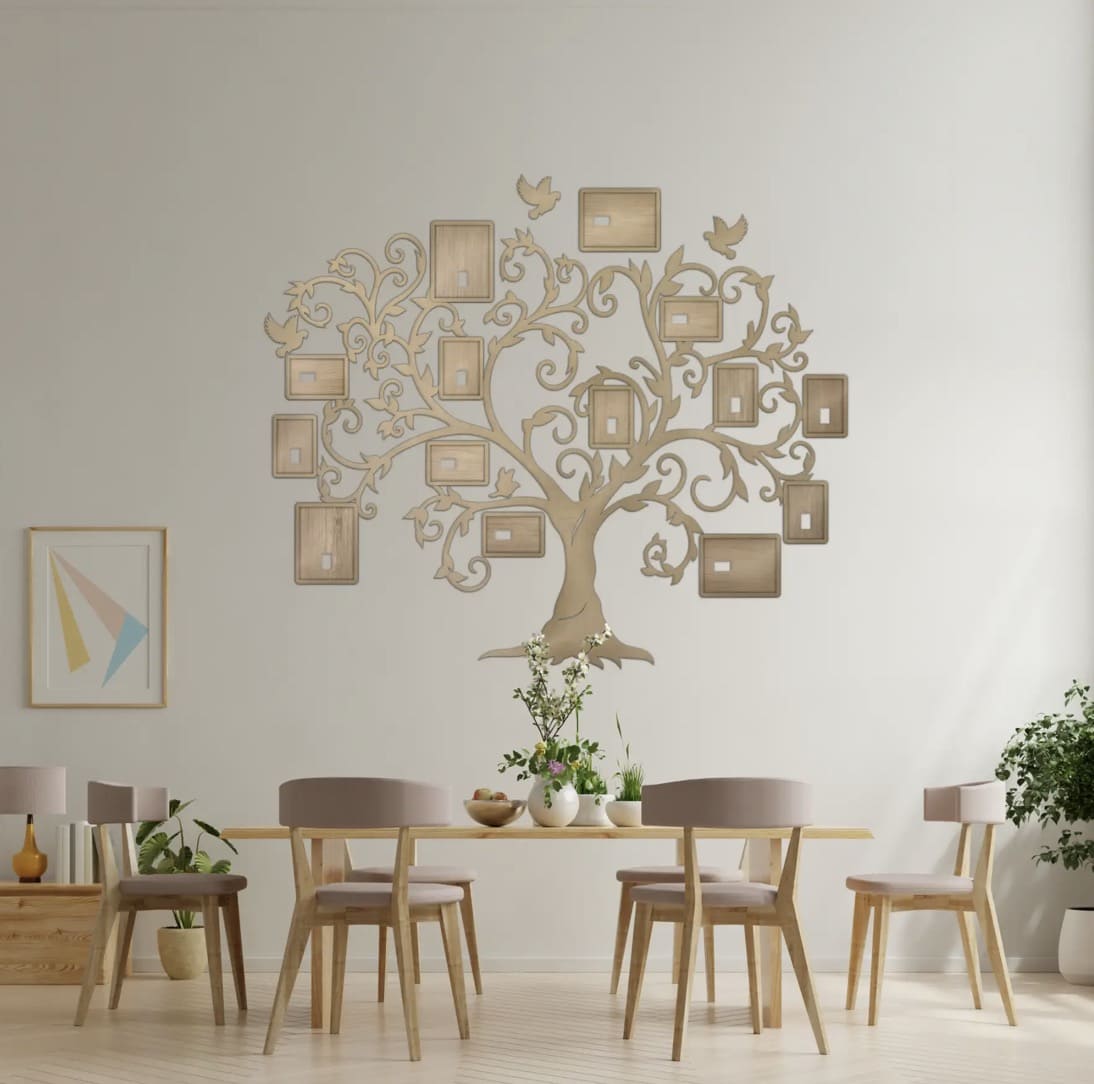 Petit arbre généalogique mural en bois en bois sur le mur