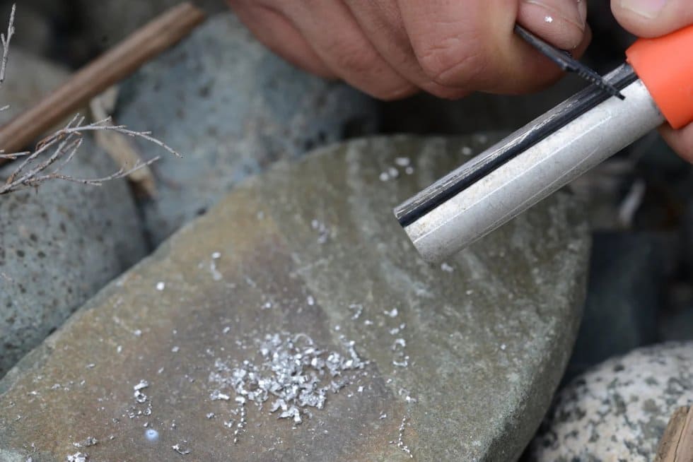 silex pour un feu dans la nature