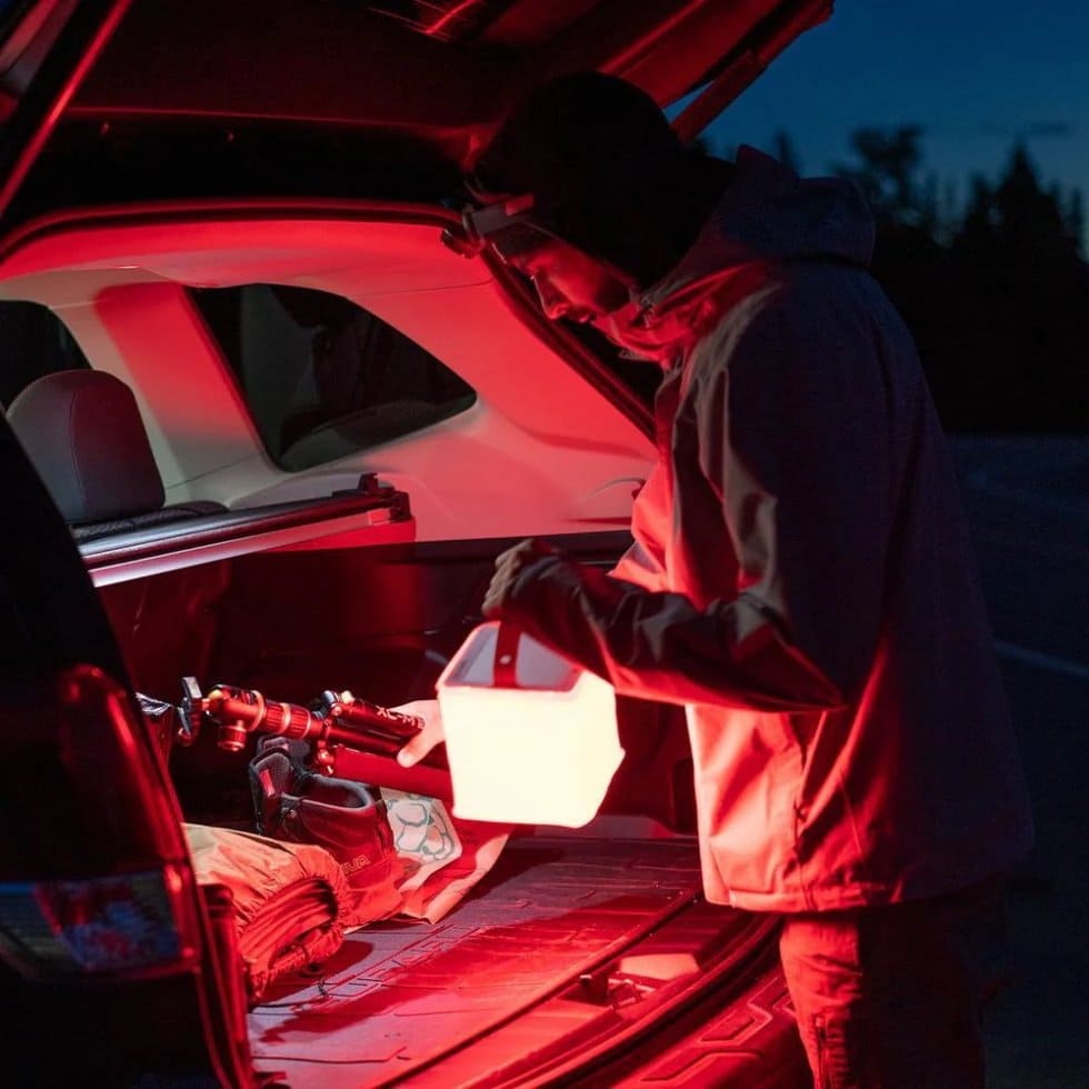 lanterne de camping portable lumière led rouge - luminaid titan