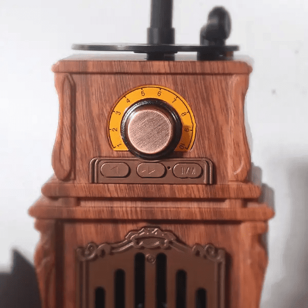 Radio AM/FM vintage en bois en gramophone imitation bois