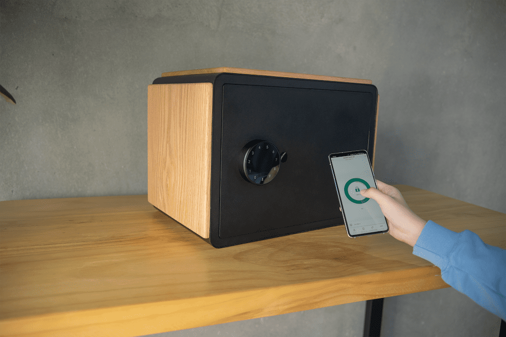 coffre-fort intelligent de luxe intelligent en bois support d'application